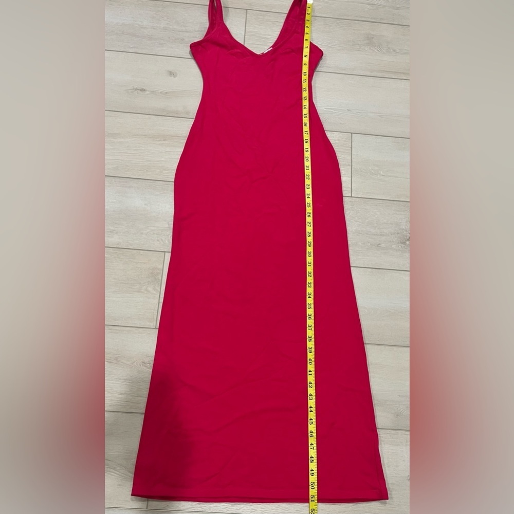 REFORMATION :: DRESS - Picture 10 of 13